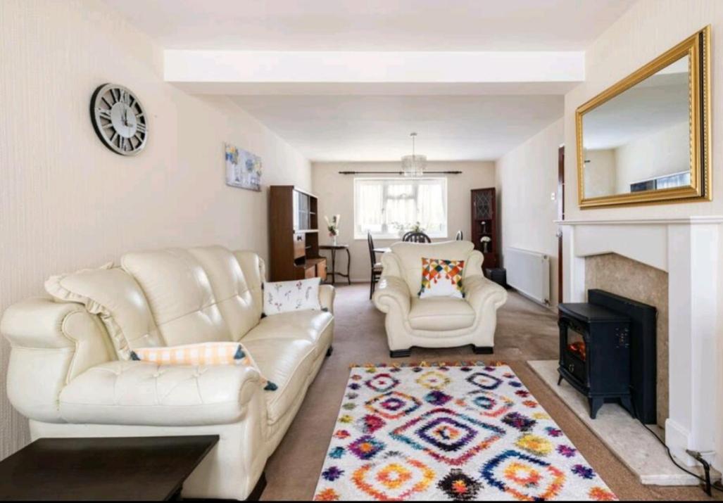 London Stratford Holiday Home Luaran gambar