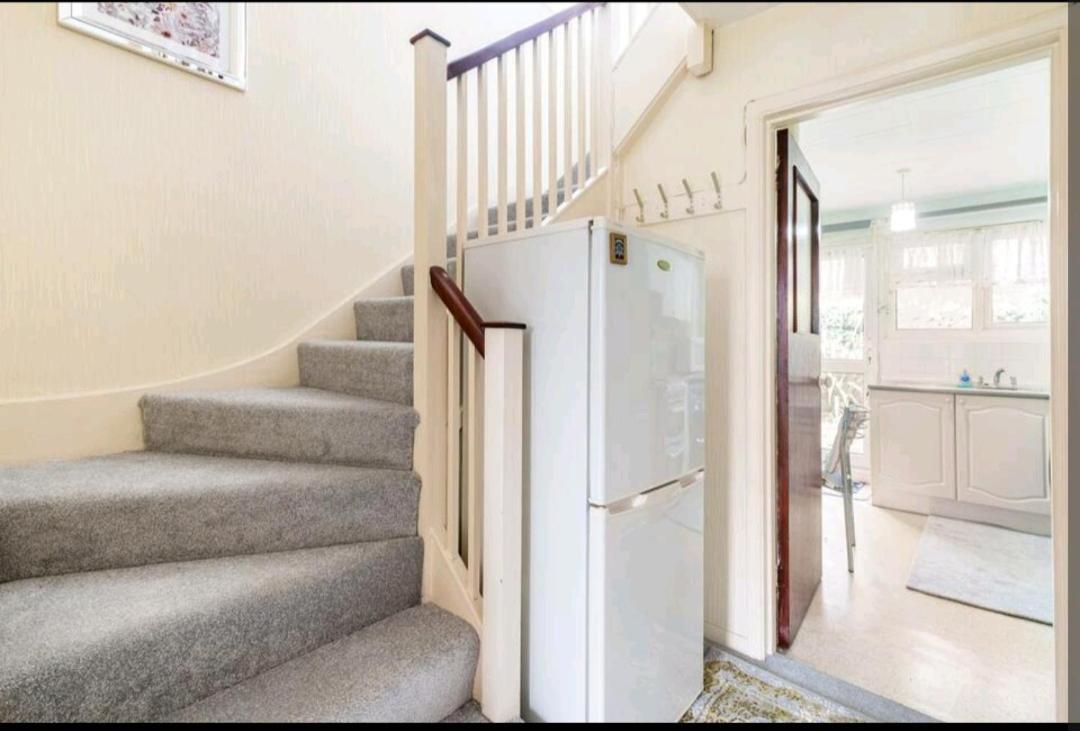 London Stratford Holiday Home Luaran gambar